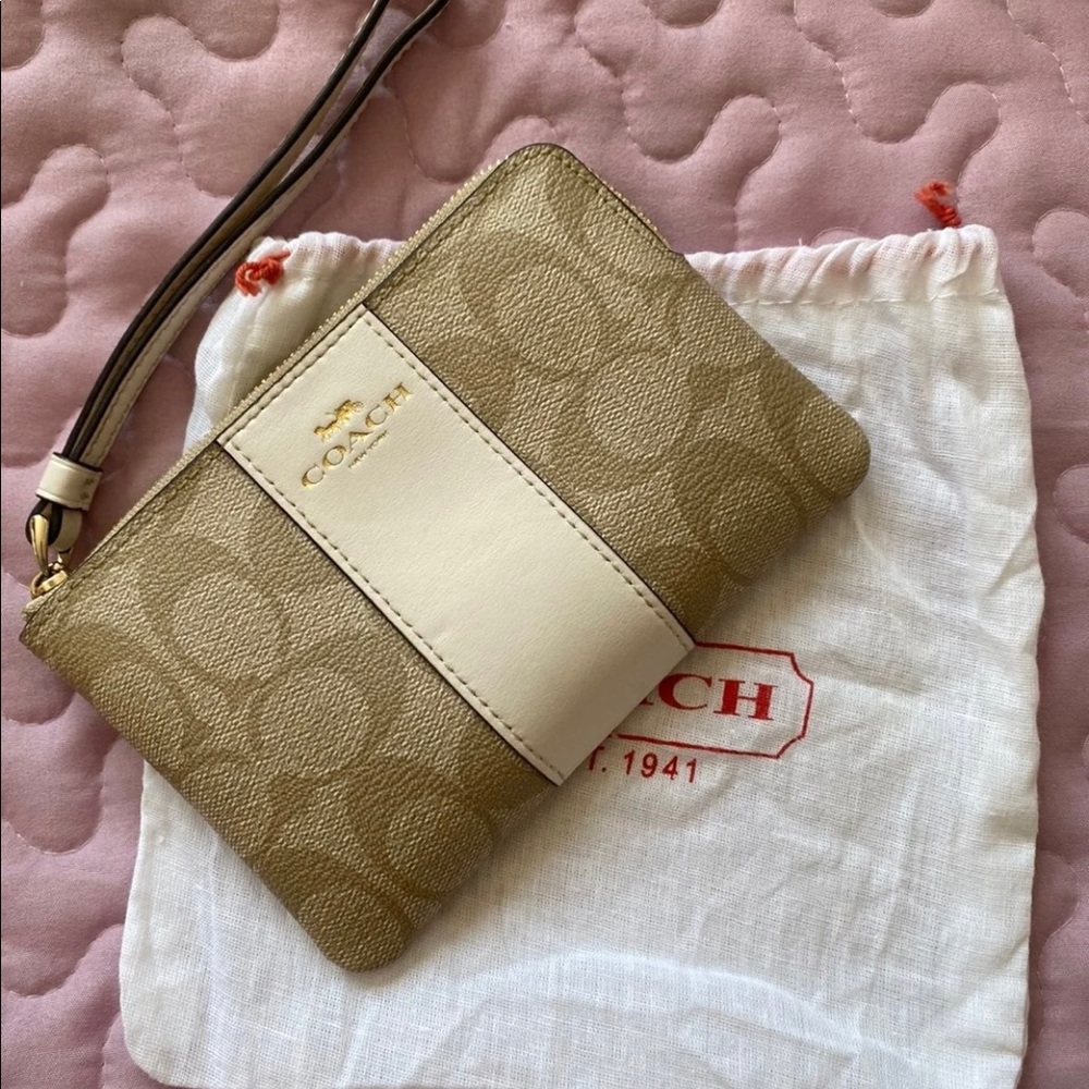 ❌SOLD ON OTHER APP - Picture 2 of 6